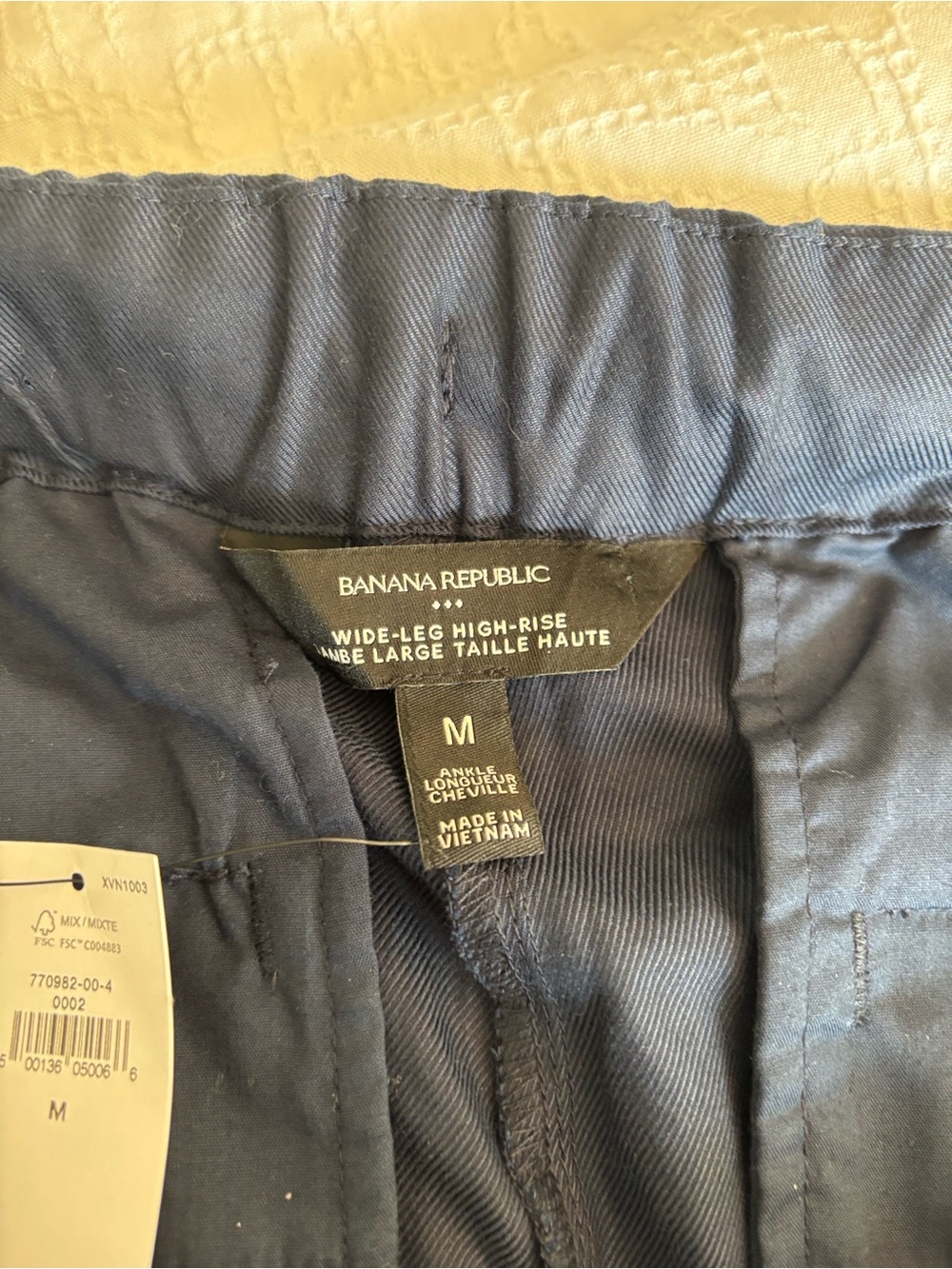 Banana Republic High Ride Wide Leg pants
 Navy Size M
Coastal chic Nautical - Picture 4 of 13